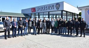 Taraftar gruplarının temsilcileriyle buluştu
