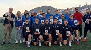 Gazeteci Fırat Akyol’dan anlamlı hediye