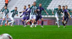 Yeşil Beyazlılar paraşütsüz düşüyor: 1-0