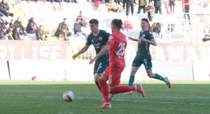 Giresunspor evinde Karaman FK’ya boyun eğdi