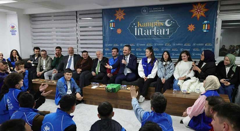 Bakan Yardımcısı Eminoğlu Giresun’da gençlerle buluştu