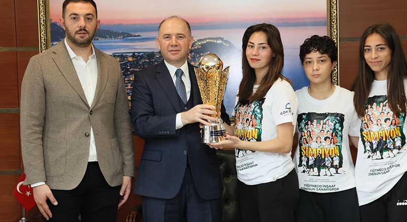 Sanayispor’dan Vali Serdengeçti’ye şampiyonluk ziyareti