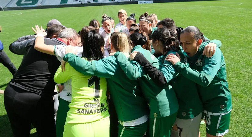 Çotanak Stadı’nda tarihi gün, Giresun Sanayispor süper lig’de!