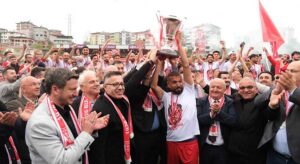 Bulancak’ta tarihi şampiyonluk coşkusu