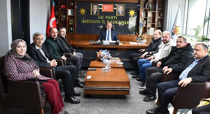 Giresunspor yönetiminden Ak Parti’ye ziyaret