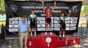 Giresunlu Bisikletçilerden Kocaeli’nde uluslararası başarı