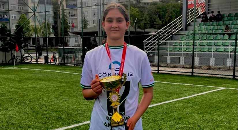 Sanayispor’un Genç Yıldızı Deniz Yıldız Milli Formada