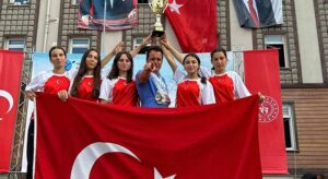 Espiyeli gençler Avrupa Şampiyonu oldu