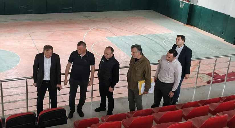 Spor salonu ve gençlik merkezi hizmete hazır