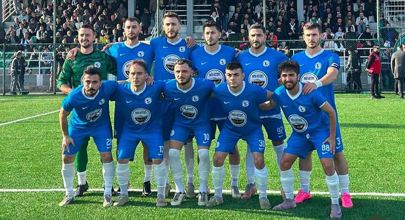 Yeniyolspor lideri uzatmada yakaladı