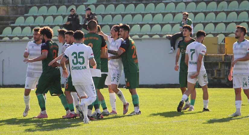 Batlamaspor Murgul’da dağıldı