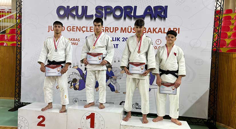 Judo grup müsabakalarında 3 madalya