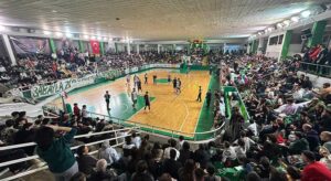Kerasusspor Evinde Kaybetti