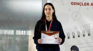 Beril Çamuroğlu Türkiye ikincisi oldu