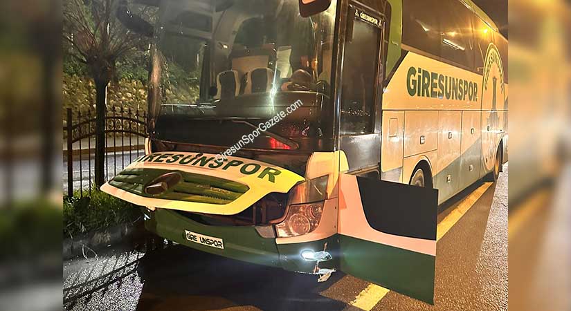 Giresunspor Kafilesi Kaza Geçirdi Açıklama Geldi