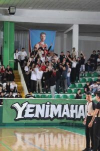 Kerasusspor ilk maçını farklı kaybetti