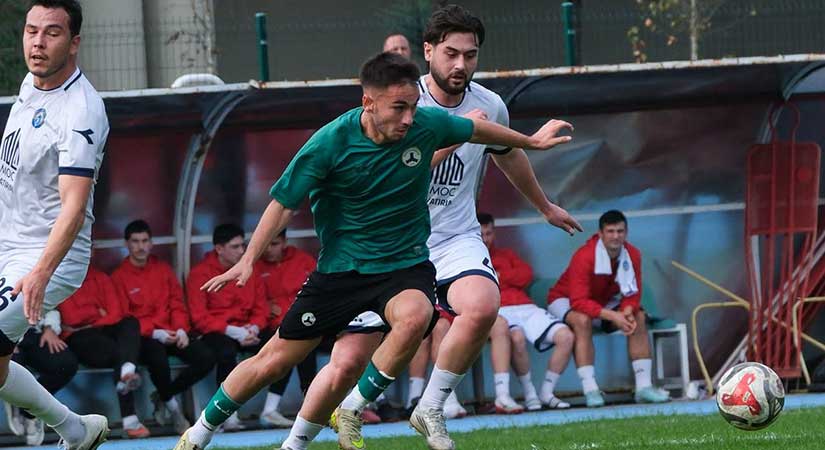 Giresunspor, Gülyalı Bozkurtspor’u farklı geçti
