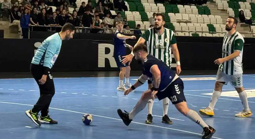 Çotanaklar dört farklı geriden geldi, galibiyeti kaçırdı: 32-32